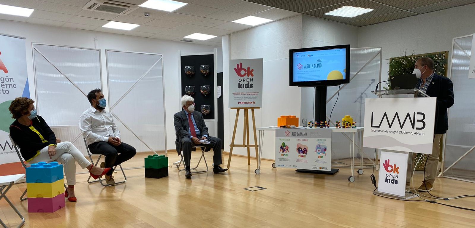 Ir a Plena inclusión Aragón colabora con el programa de participación infantil y juvenil Open Kids ‘Alzo la mano’ del LAAAB