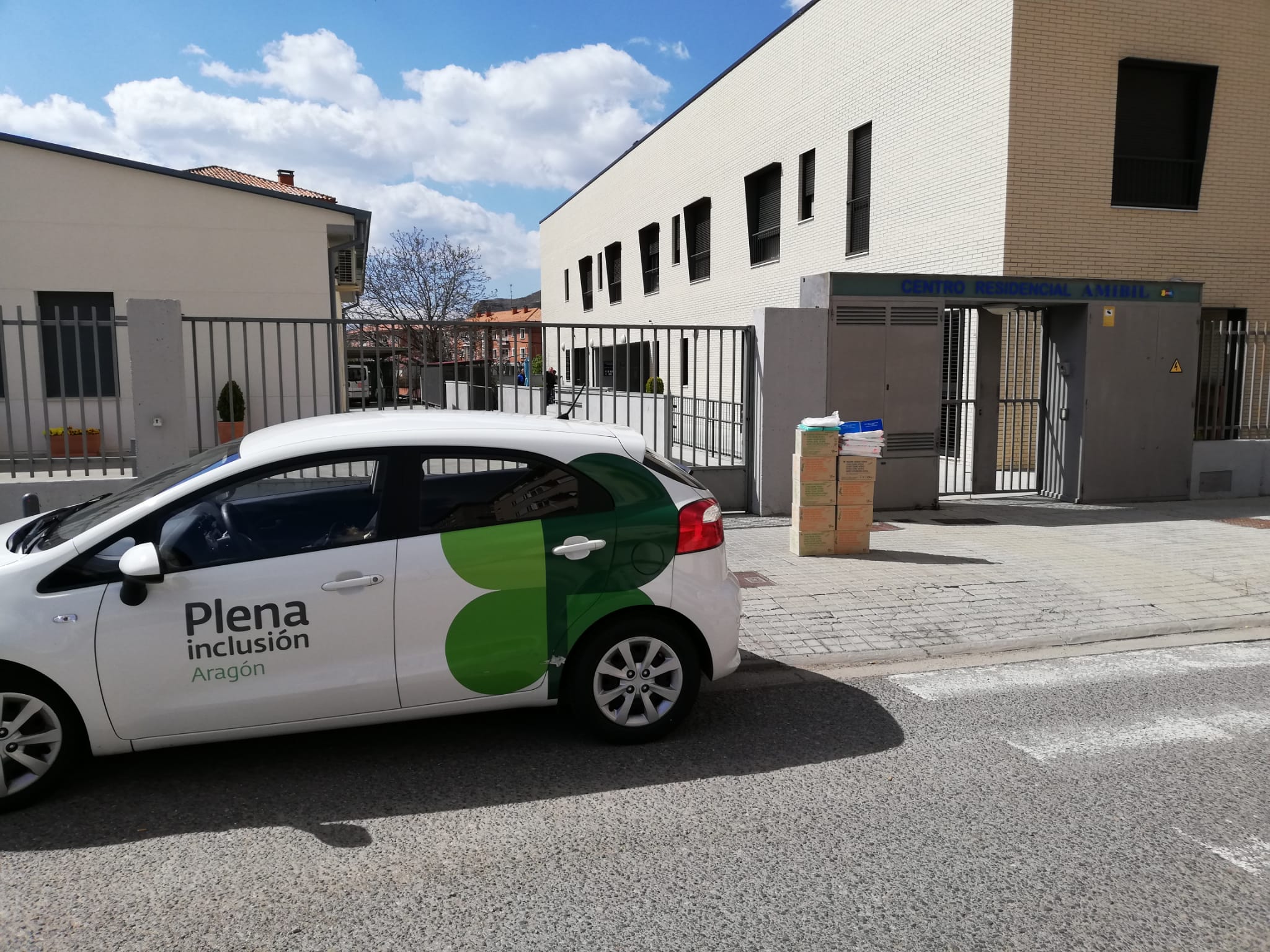Ir a Plena inclusión Aragón distribuye equipos de protección individual entre las residencias de sus entidades