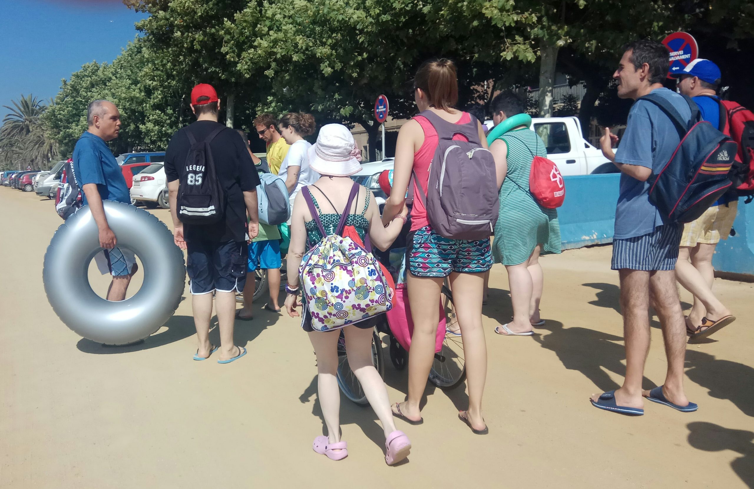 Ir a Se busca voluntariado para ir a la playa