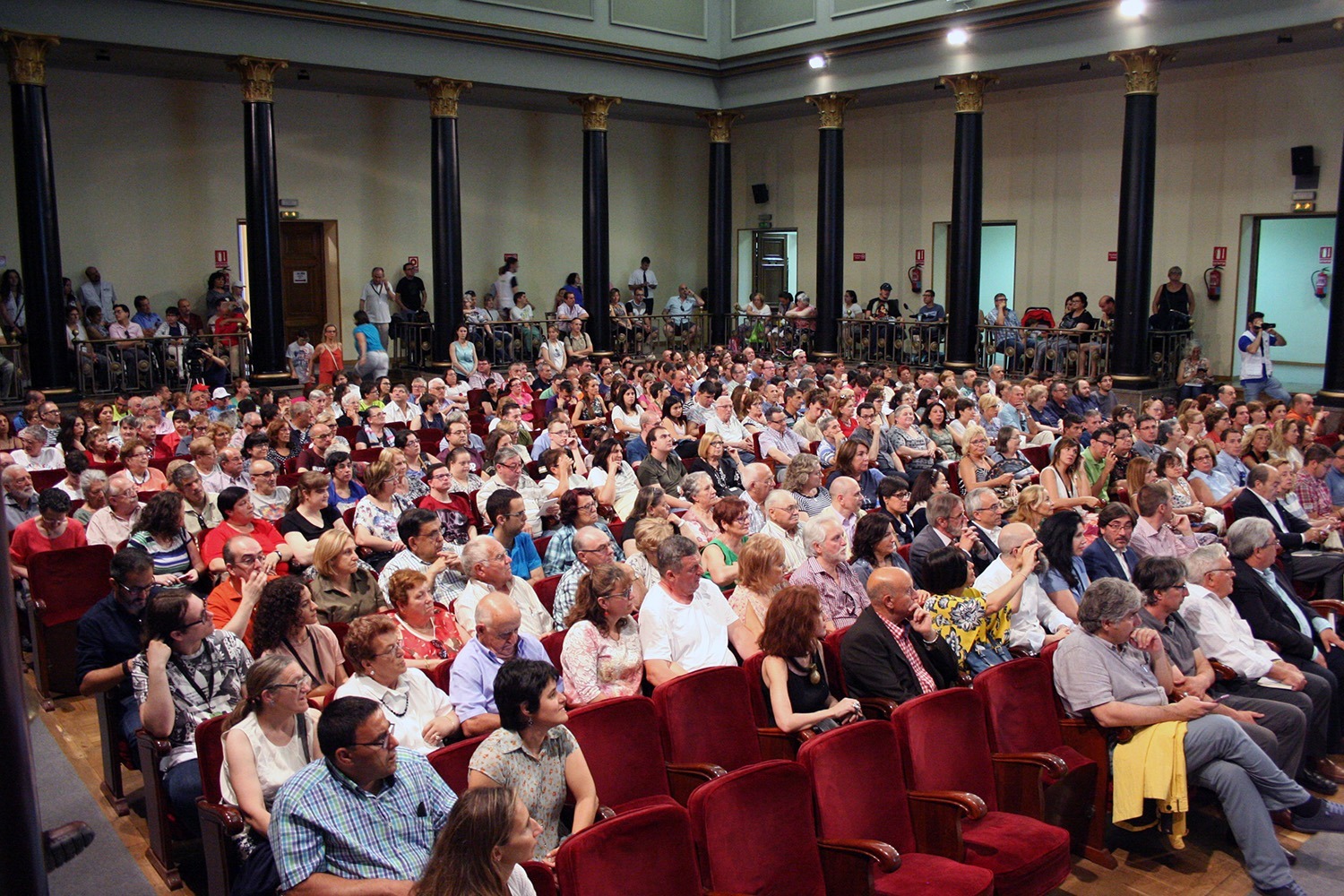 Ir a Más de 400 personas se reúnen en el V Encuentro Autonómico de Familias de personas con discapacidad intelectual en Zaragoza.