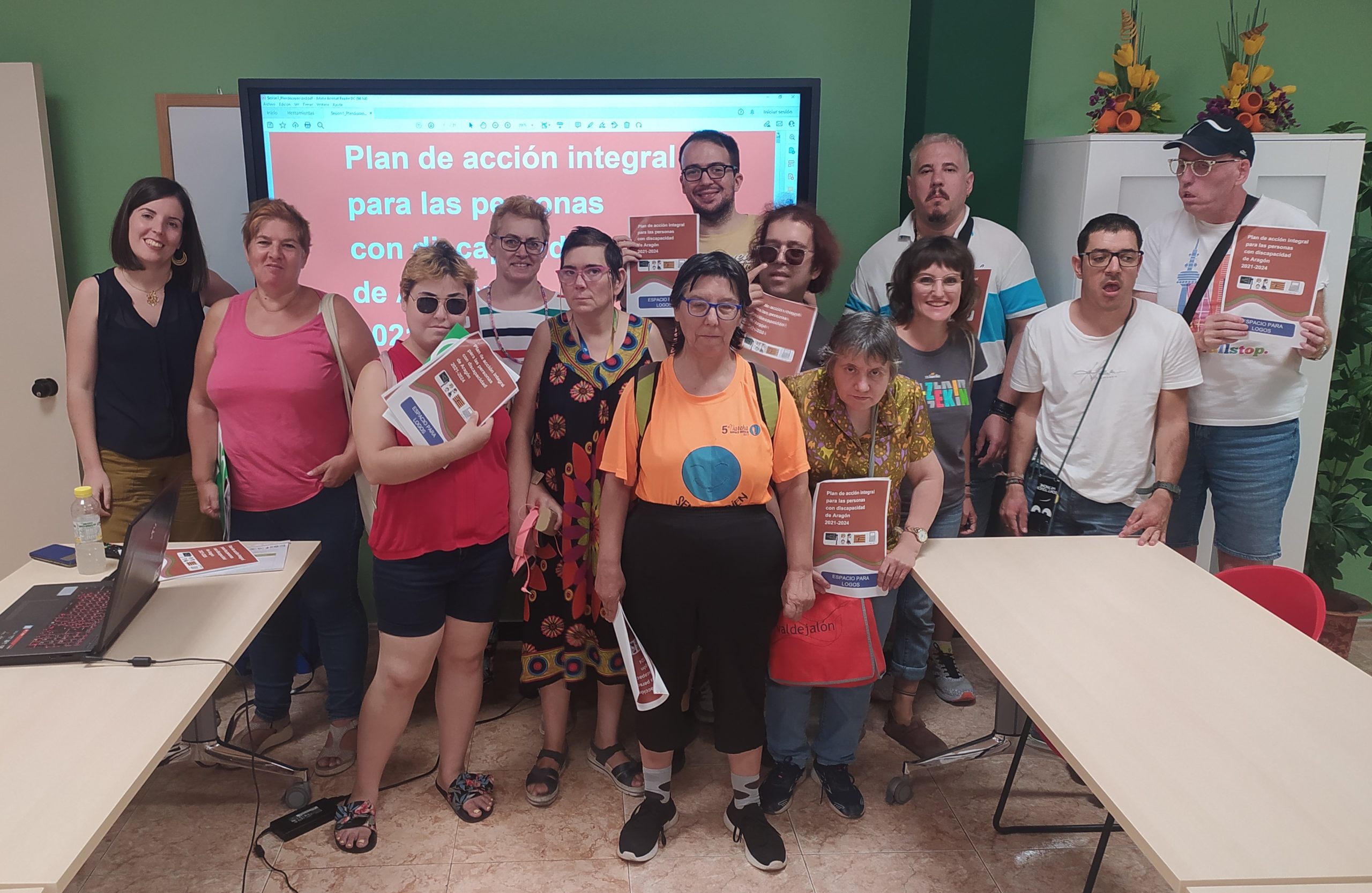 Ir a Las personas con discapacidad intelectual a los medios de comunicación: “No os entendemos”