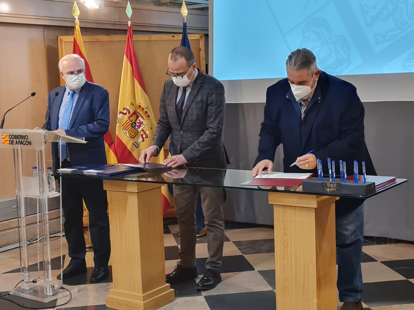 Ir a Plena inclusión Aragón ha firmado un convenio de colaboración con la DGA a favor de las lenguas propias de Aragón