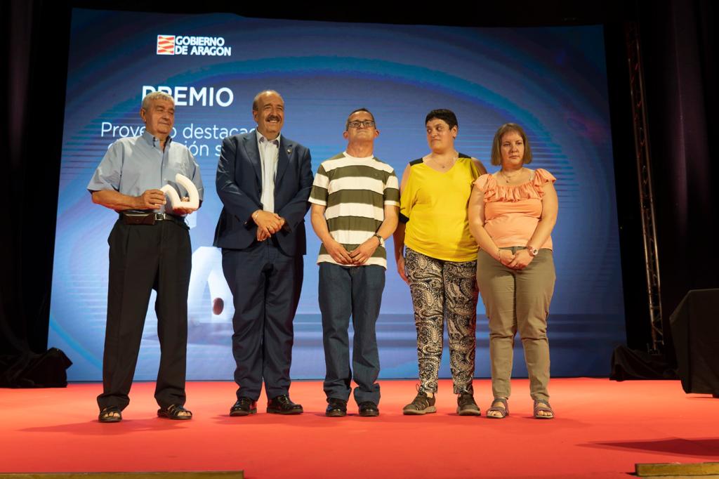 Ir a Atadi recibe el Premio Comercio de Aragón 2022 por su tienda Diverco