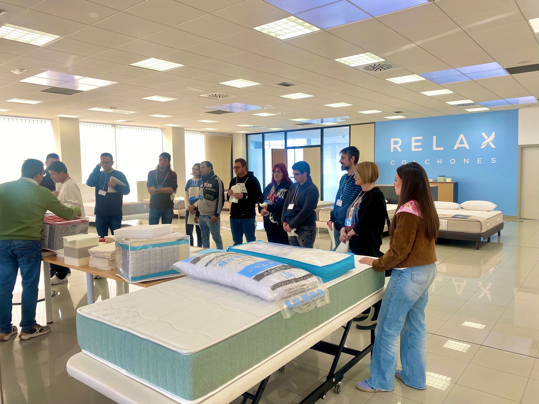 Ir a Visita a Colchones Relax con el proyecto Acoachpaña2